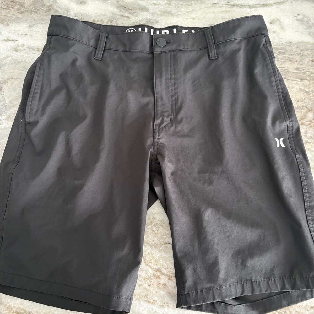 Hurley Men Shorts 34 Black Chino 10" Inseam Polyester Pockets Mid Rise Logo